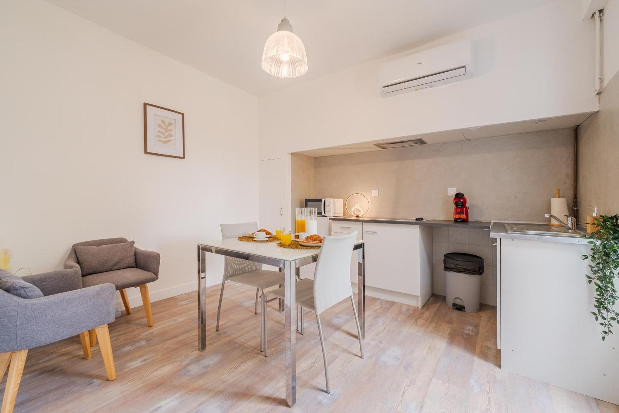 Douce Escale A La Cite Apartment การ์กาซอน ภายนอก รูปภาพ